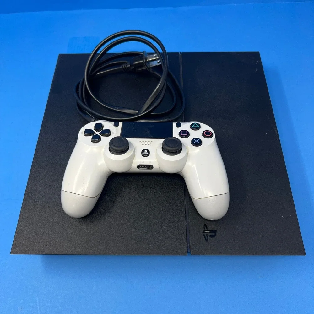 Sony PlayStation 4 500GB Black Console Bundle MLB The Show 21 White Controller